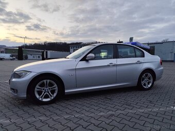 BMW 3 / E90 / 318d / r.v. 2010 / automatická prevodovka - 2
