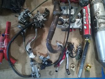 Honda crf 250 dily rok 2007 - 2