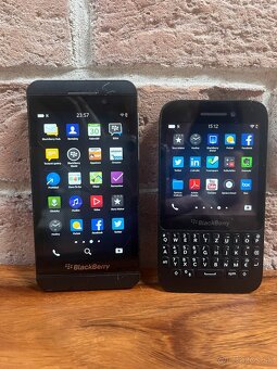 BlackBerry Z10, BlackBerry Q5 - 2