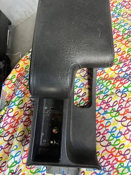 Bmw e36 laktovka opierka - 2