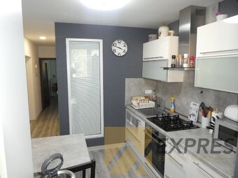 RK EXPRES - na predaj 3 izbový byt v Handlovej, kompletná re - 2