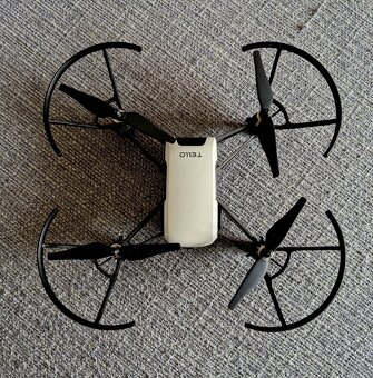 Dron Dji ryze tello - 2