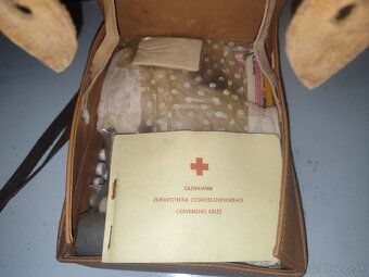 Retro stará lekárnička - 2