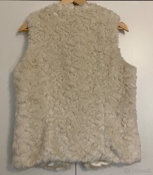 KOŽUŠINOVÁ VESTA - 2