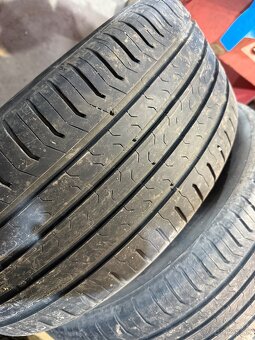 Predám 2ks letných pneu Continental 225/55 r17 - 2