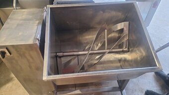 Masoklat, miešačka, vesiak na klobasy - 2