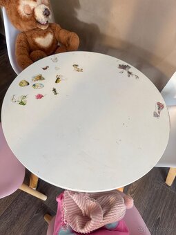 Stolik so stolickami - 2