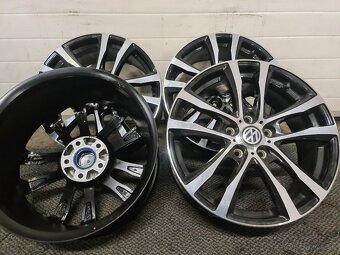 5X112 R17 ALU DISKY 7,0J ET50 - 2