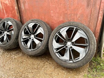 Letná sada octavia 4 5x112 r18 - 2