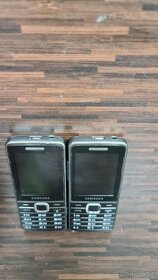 Tlačítkový mobil Samsung GT S5611 - 2