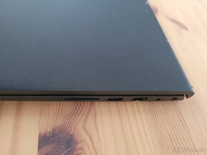 Predám notebook Dell Vostro 3520 - 2