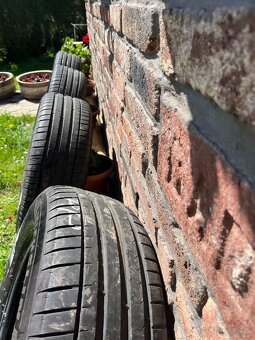 Michelin Pilot sport 4suv 235/65R17 - 2