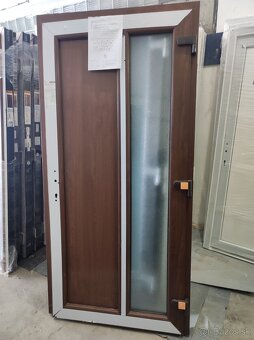 Kvalitne pvc vchodove dvere - 2