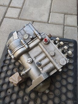 Motor Zetor crystal 10145, vstrekovacie čerpadlo - 2
