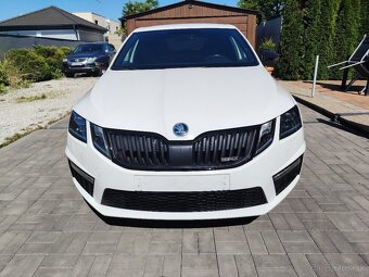 Škoda Octavia Combi 2.0TDi RS 135kw M6 M2018 - 2