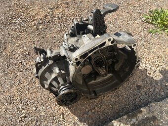 6 stupňová prevodovka do VW Touran a VW golf 5 1,9TDi 77kW - 2