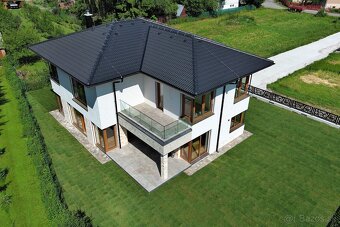 EXKLUZÍVNE Luxusná 6-izbová rodinná vila, terasy, dvojg - 2