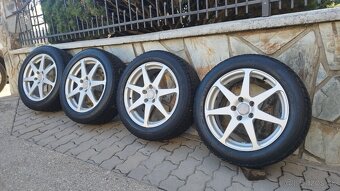 5x112 225/50 R17 zimne pneu - 2