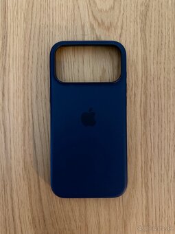 Silicone case - iPhone 17 Pro Max - 2