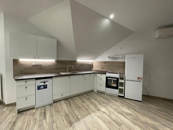 Prenájom 3.-izb.byt v centre Senca - 2