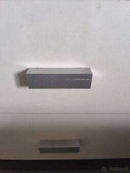 Stolík pod televízor - 2