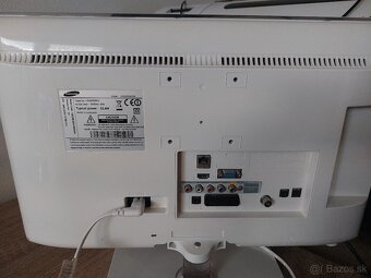 monitor/ televízor 22" Samsung UE22ES5410 - 2