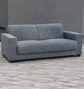 Dvojsedačka sivá . - 2