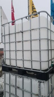 IBC kontajner 1000l, plastova nadrz - 2