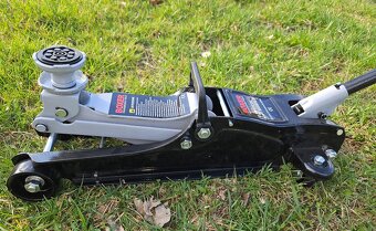 Hydraulicky zdvihak 2,5t - 2