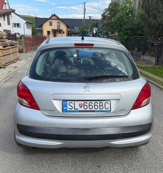 Peugeot 207 - 2