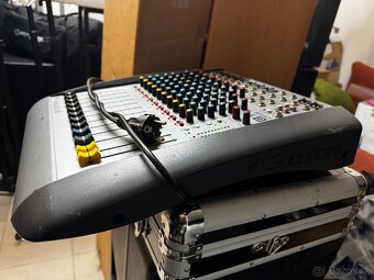Mix Soundcraft - 2