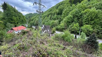 Pozemok Tajov – pokojné miesto pri potoku. - 2