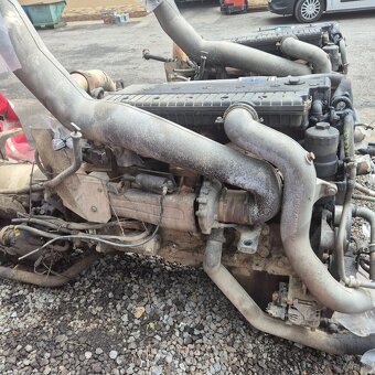 Predam motor Mercedes 6V 280PS - 2