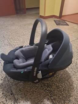 Maxi-Cosi Pebble 360+ Maxi-Cosi FamilyFix 360 - 2
