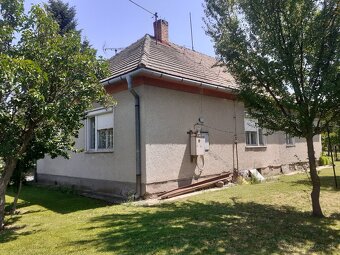 Rod. dom s veľkým pozemkom v Oslanoch/ PD - 2