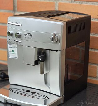 Predam automaticky Kavovar Delonghi magnifica - 2