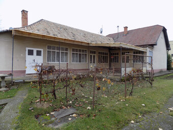 Na predaj chalupa v obci Kuraľany s garážou , pozemok 1536 - 2