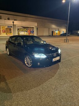 Lexus ct200h 2011 - 2