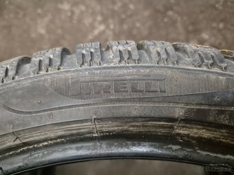Pirelli Cinturato Winter 2 225/40 R18 92V - 2