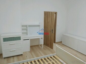 RAČIANSKÁ Biely Kríž Mlada garda - 2