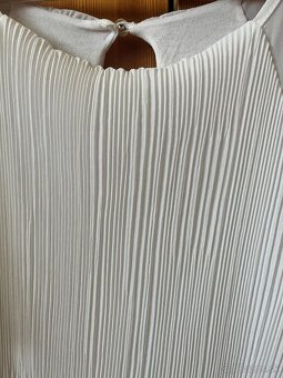 Plysované šaty biele - 2