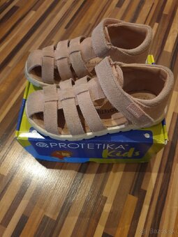 Dievčenské sandálky Protetika č. 26 - 2