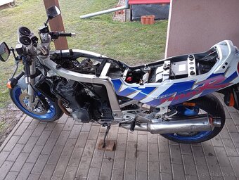 Suzuki GSX-R 1100 - 2