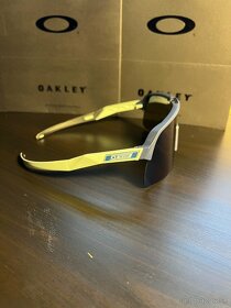 Predám úplne nové okuliare oakley MVDP verzia - 2
