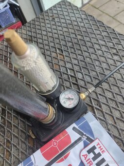 Predám Hill Air Pump MK4 s filtrom Dry-Pac (výborný stav) - 2