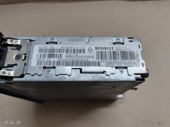 autoradio Renault Scenic II 8200300858 20€ - 2