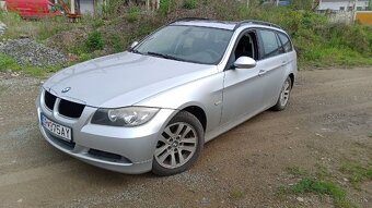 320i - 2