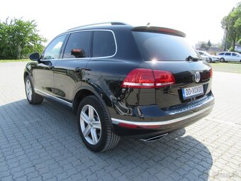 Volkswagen Touareg - 2
