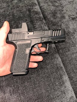 Glock AW Custom - 2