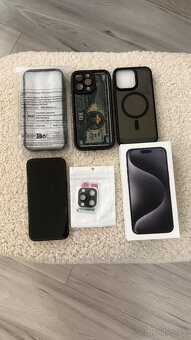 Apple iPhone 15 Pro Max 256GB - 2